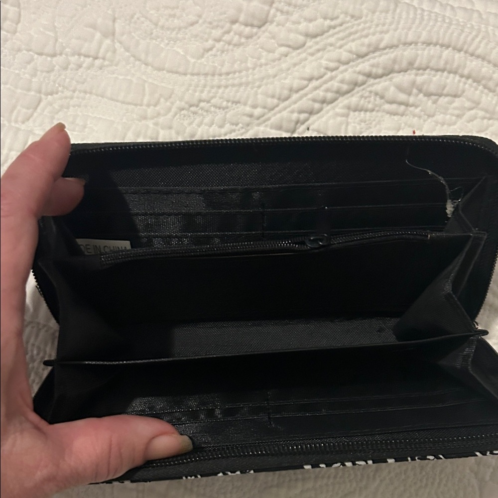 Black Paisley Clutch Wristlet - Picture 3 of 7